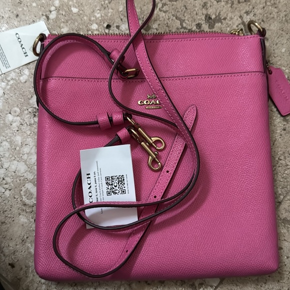 Coach - Picture 2 of 4